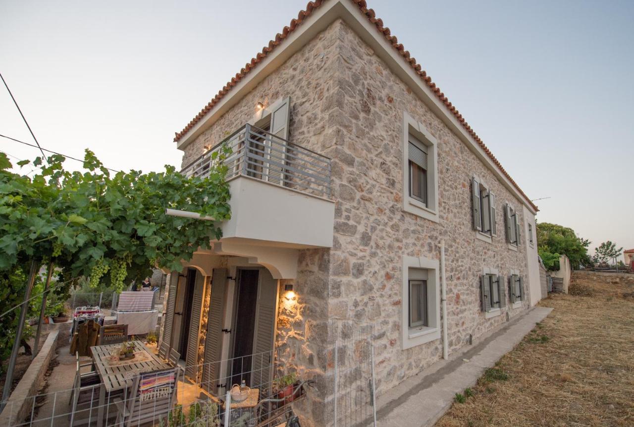 Апартаменты Fotini'S House Лигурион Экстерьер фото